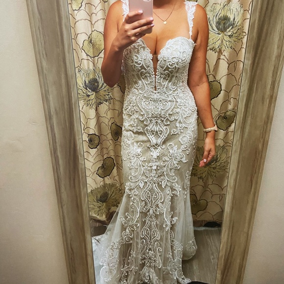 Wedding Dress - Picture 3 of 3